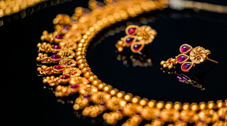 How to Choose the Perfect Wedding Jewelry in Pakistan